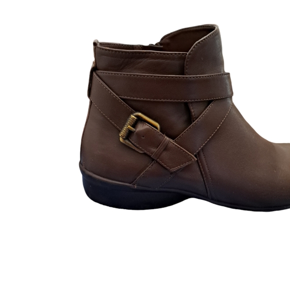 Ladies Naturalizer Cassandra Bootie. Sz 11M, in brown. - Picture 5 of 8